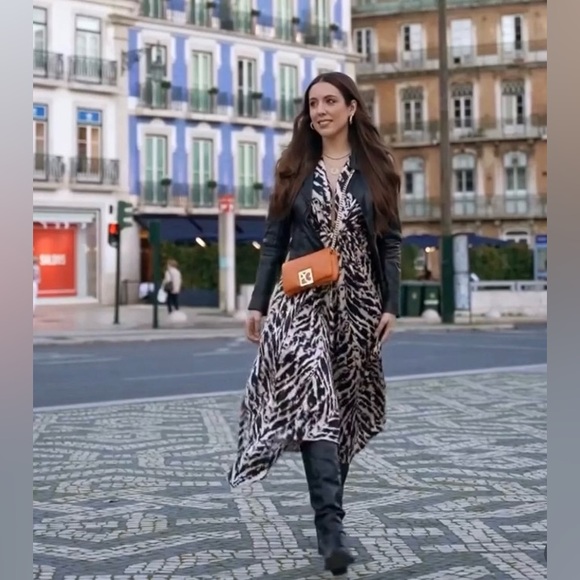 ZARA BLOGGERS’ FAVORITE SATIN EFFECT ANIMAL PRINT DRESS - Picture 3 of 16